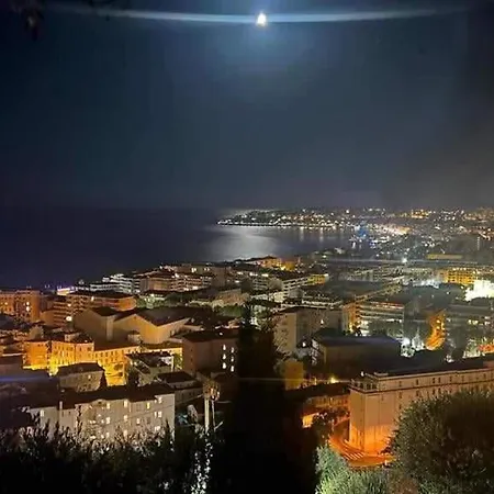 Apartamento Mini-villa Seaviews By Jenni Calme,vue Féérique,immense Terrasse Et Parking Privé à 5 Minutes Du Coeur De